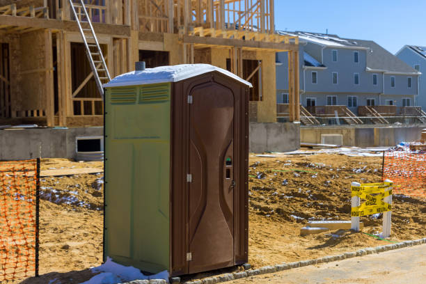 Porta potty delivery and setup in Canton Valley, CT